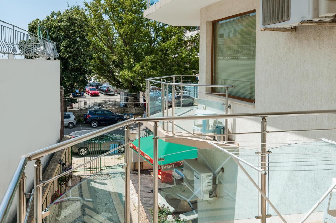 Апартамент Морски Бриз Balchik Exterior photo